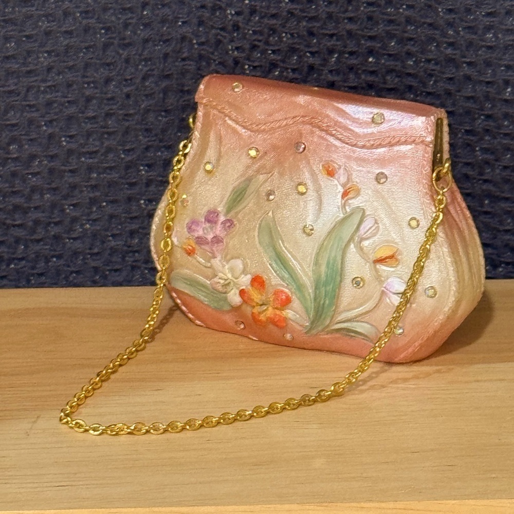 Nostalgia If The Shoe Fits—Garden Party “Small Flower” Miniature Clutch/Purse